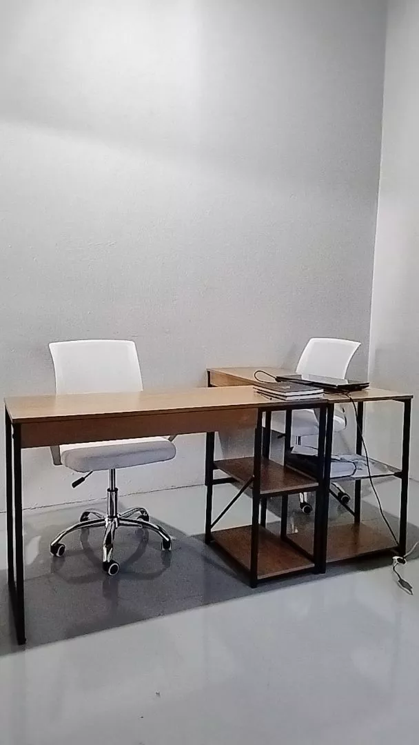 Escrivaninha Metaly montada na casa do cliente - avaliação Shopee