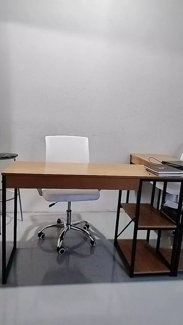 Escritório com escrivaninha Metaly - avaliação Shopee